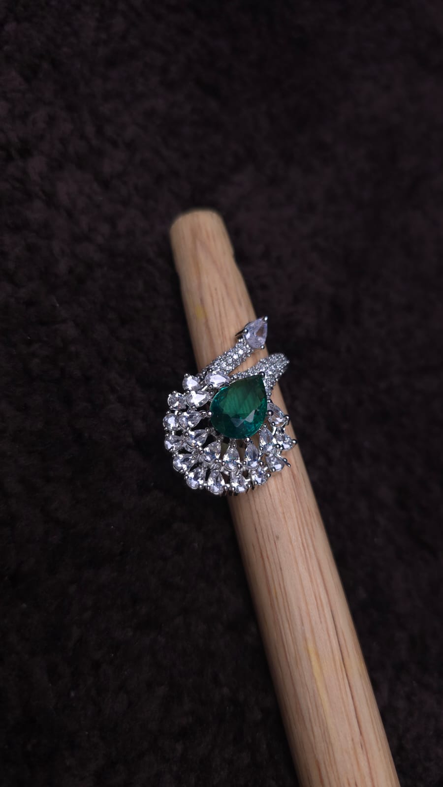 Peacock Sparkle Adjustable Ring – Emerald / Amethyst