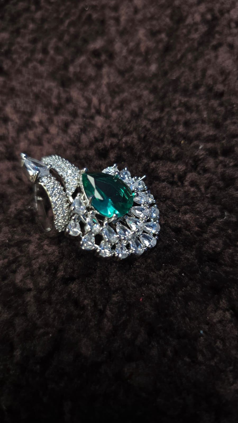 Peacock Sparkle Adjustable Ring – Emerald / Amethyst