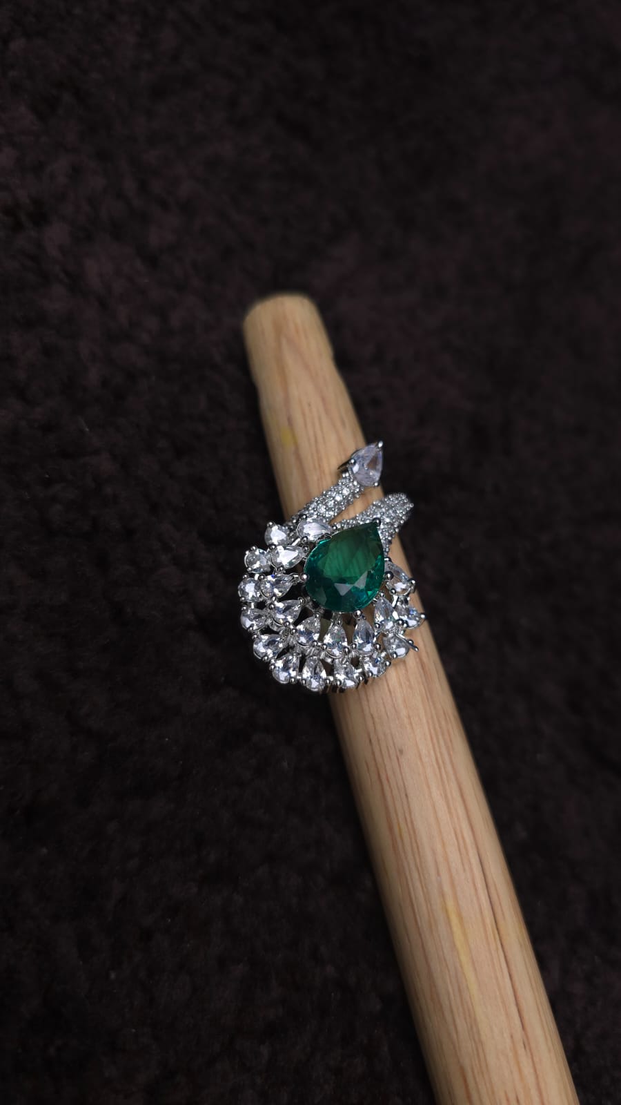 Peacock Sparkle Adjustable Ring – Emerald / Amethyst