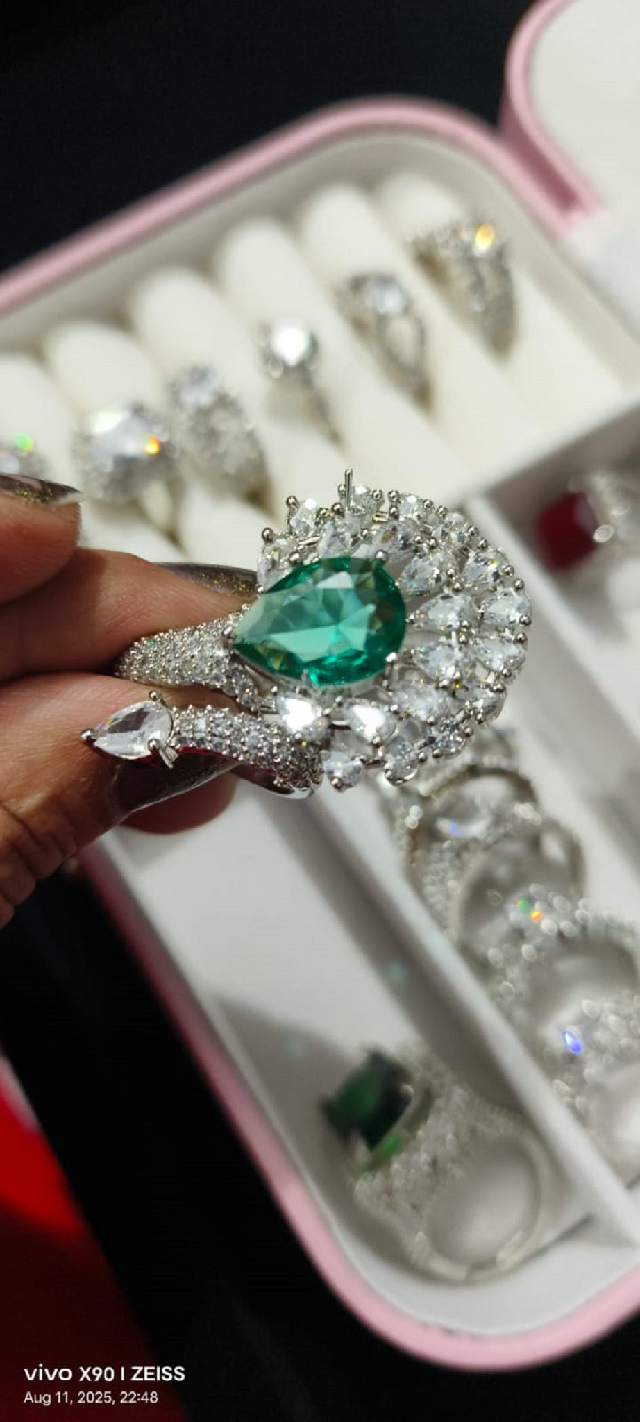 Peacock Sparkle Adjustable Ring – Emerald / Amethyst